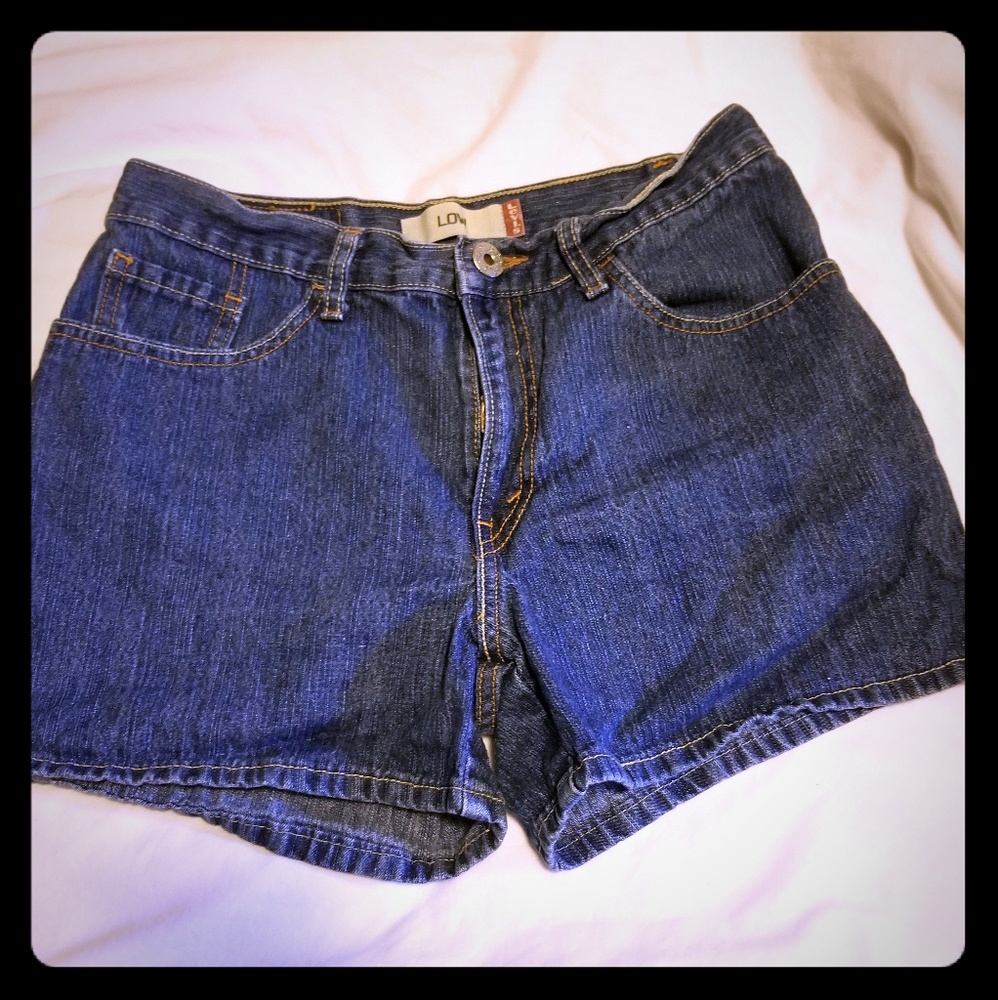 Levi's denim shorts size 9